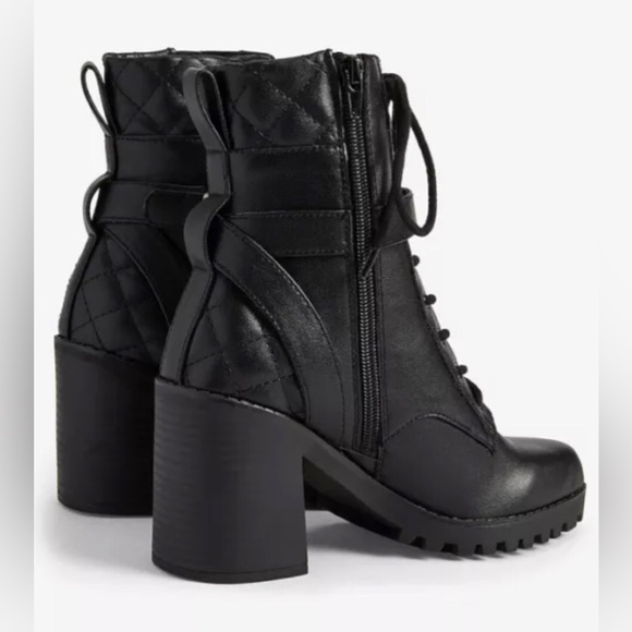 EXPRESS black mid ankle lug combat boot. Lace up & heel NEW pd $106 w/t&s - Picture 2 of 10